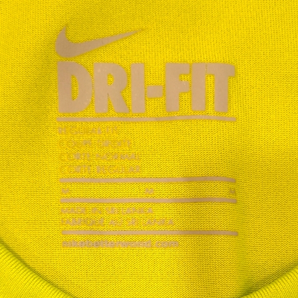 Nike Dri Fit Women's Workout Tees Size Medium - Picture 12 of 12